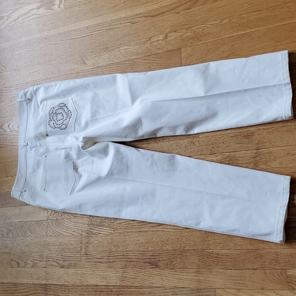 St. John Jeans 8 - Picture 6 of 8